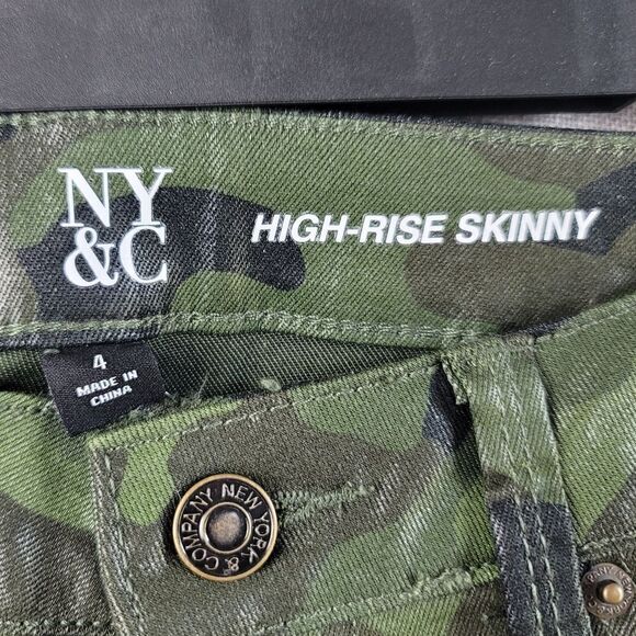 NWT- NY&C Camo High-rise Skinny Jeans - Picture 4 of 10